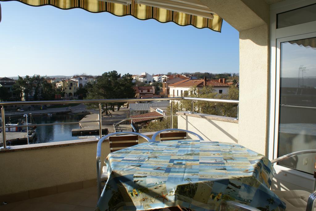 Apartments Robert Porat  Buitenkant foto